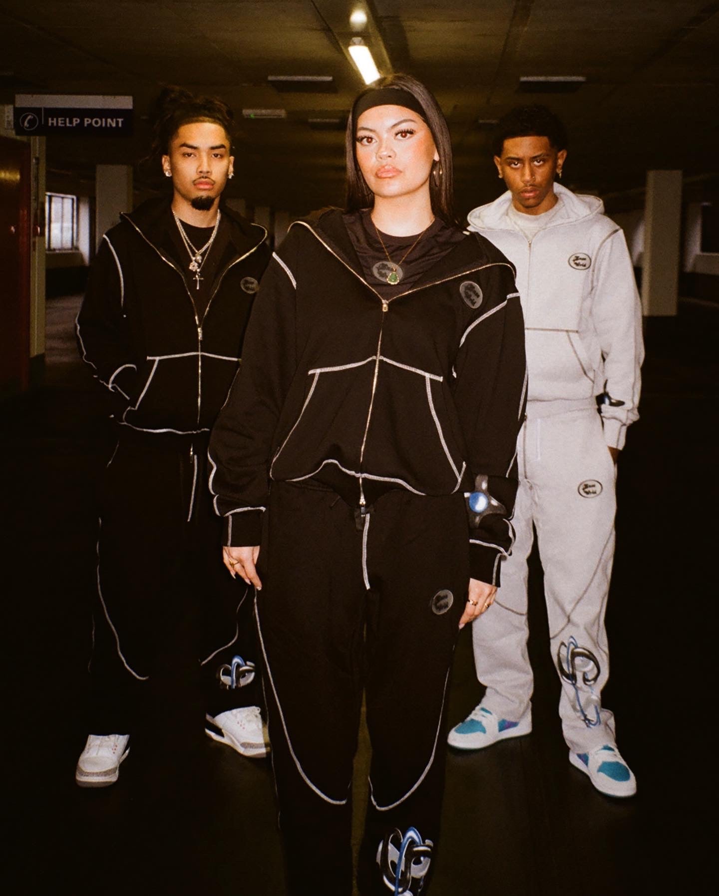 SW 23 TRACKSUIT